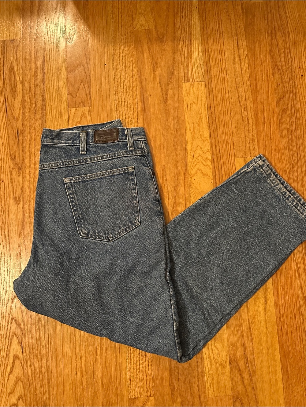 L.L. Bean Men's Relaxed Straight-Leg Jeans in Medium Blue